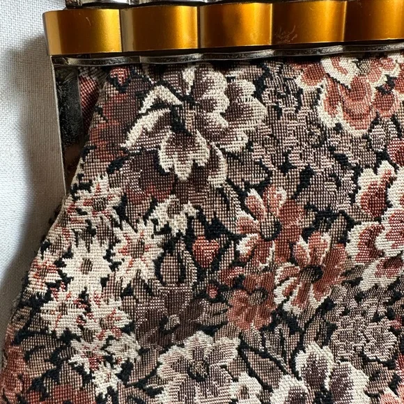 Vintage VTG Floral Tapestry Clutch with Chain Strap - Picture 6 of 15